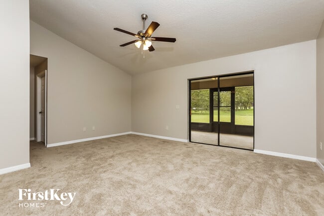 Building Photo - 36828 Sundance Dr