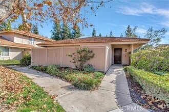Building Photo - 2335 Dahlia Dr