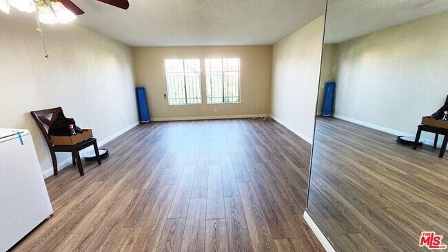 Foto del edificio - 4732 Elmwood Ave