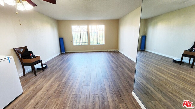 Building Photo - 4732 Elmwood Ave
