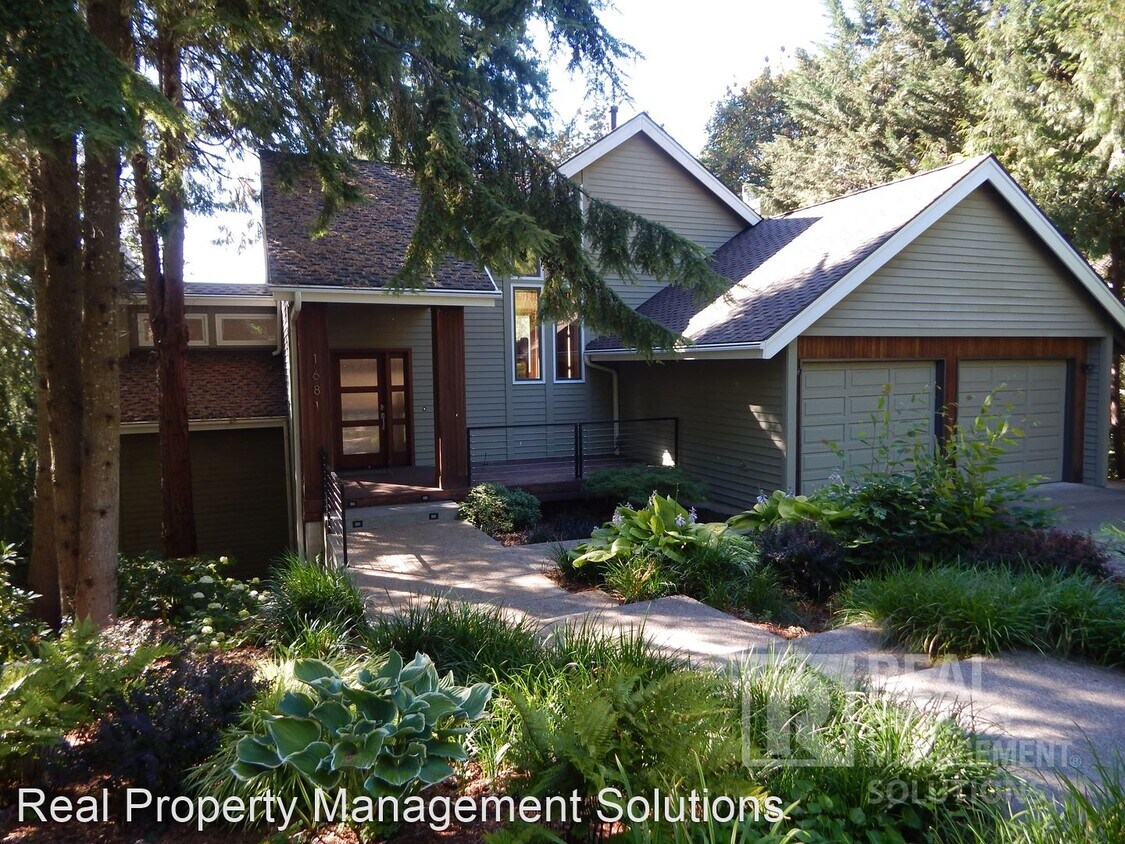 Primary Photo - 3 br, 2.5 bath House - 1681 Woodland Terrace