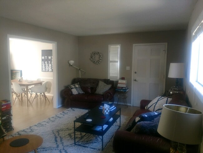 Large welcoming living room. - 3620 Burt Dr