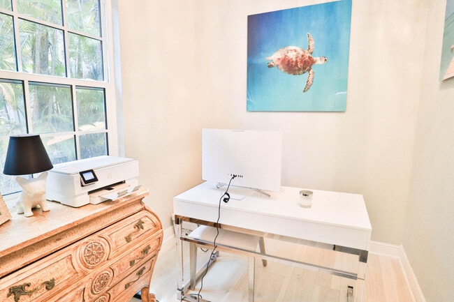 Foto del edificio - 1726 Nature Ct