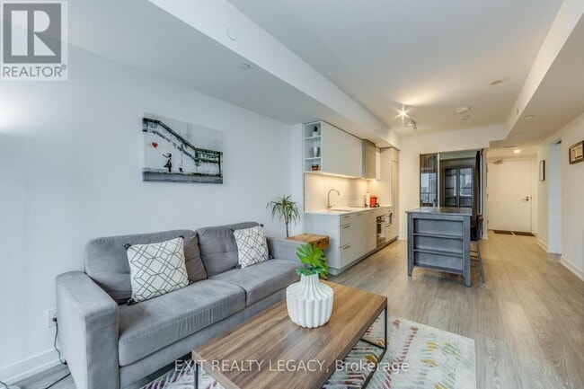 Photo du bâtiment - 19 Western Battery Rd