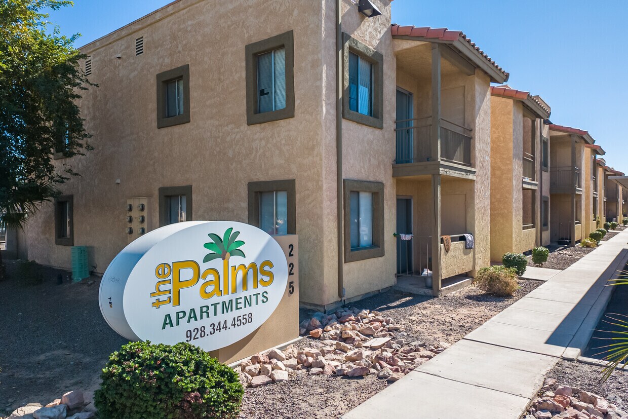 The Palms Apartments in Yuma, AZ
