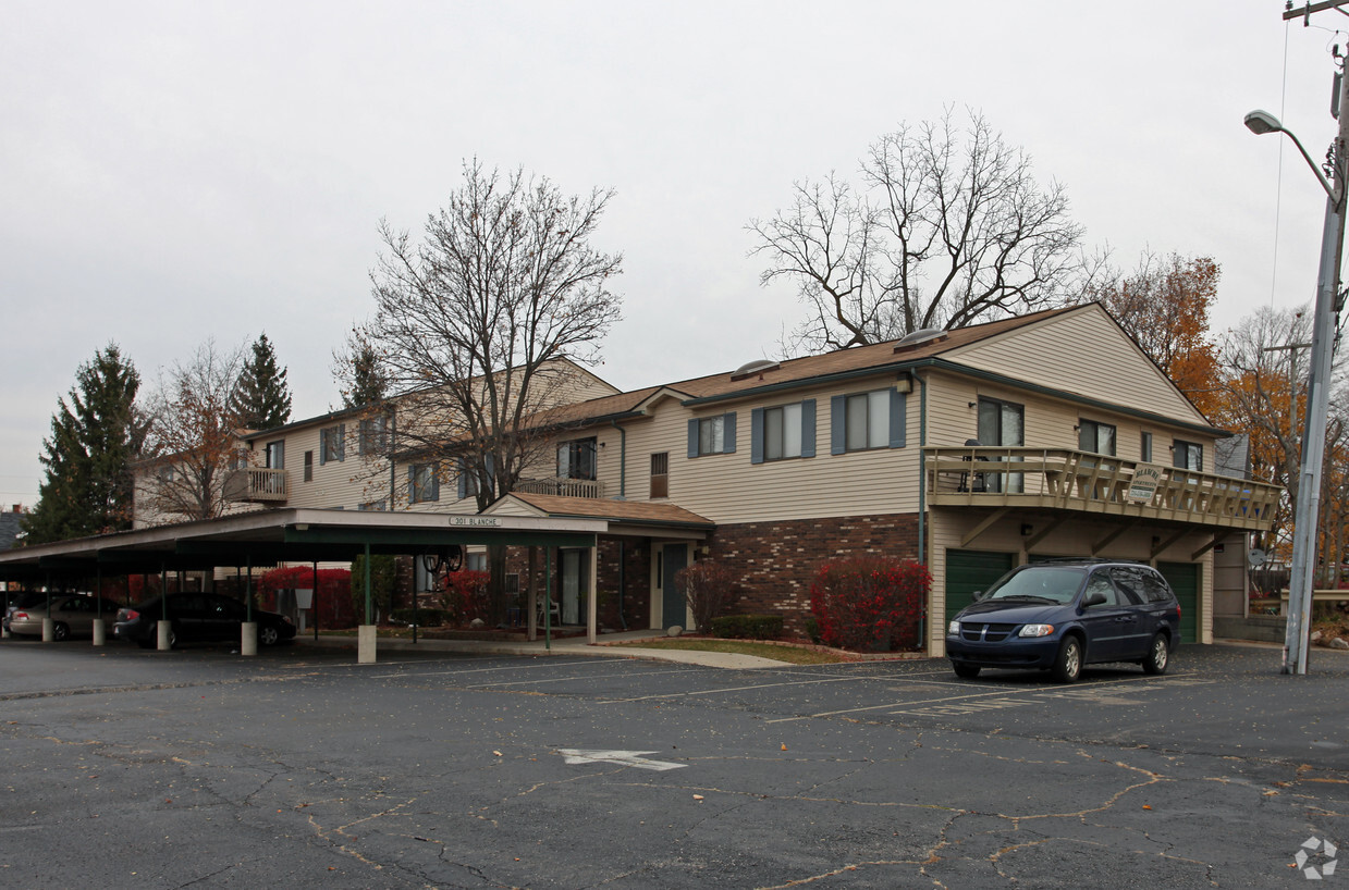 Apartments On Plymouth And Meyers