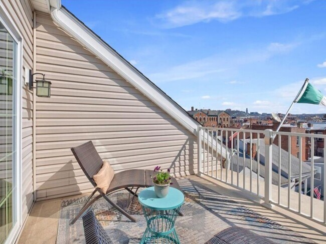 Foto del edificio - 3 Bedroom Home in Pittsburgh