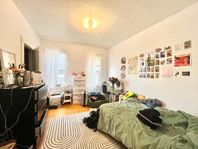 Foto del edificio - 168 Hillside St