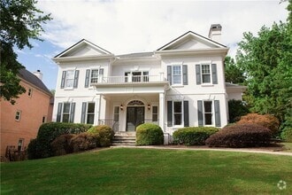 Building Photo - 605 Lake Medlock Dr