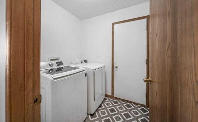 Building Photo - 1331 Kellerman Ct