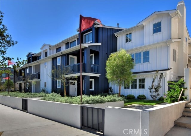 Foto del edificio - 4641 Cahuenga Blvd