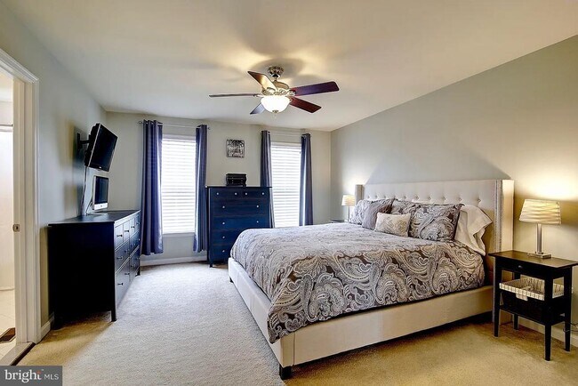 Foto del edificio - 43893 Eastgate View Drive