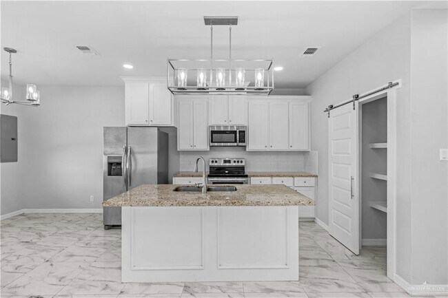 Foto del edificio - 5603 N Crown Point