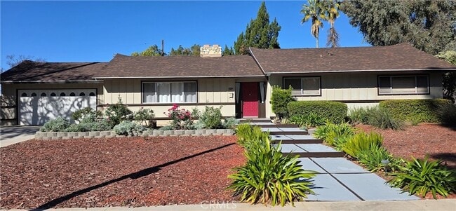 Photo - 129 Sunridge Way House