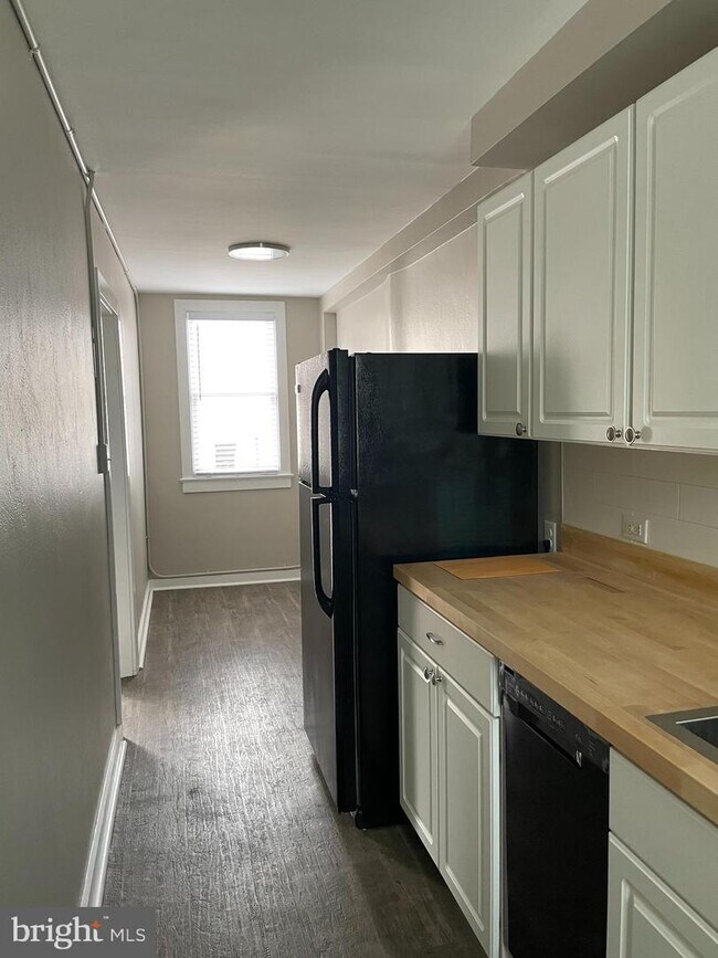 12 E Clifford St, Winchester, VA 22601 House Rental in Winchester, VA