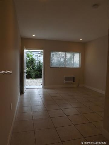 Foto del edificio - 223 NW 12th St