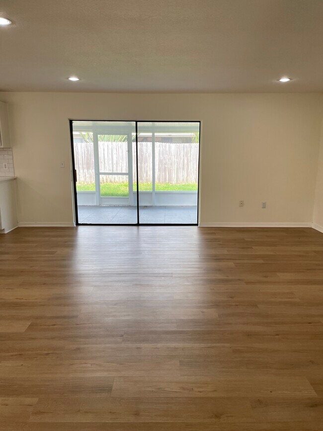 Foto del edificio - 5900 25 Way S