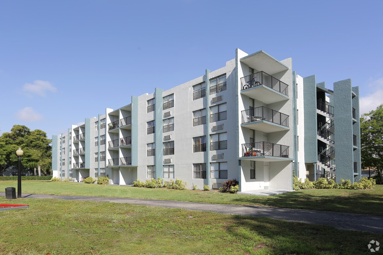 Apartment In Playland