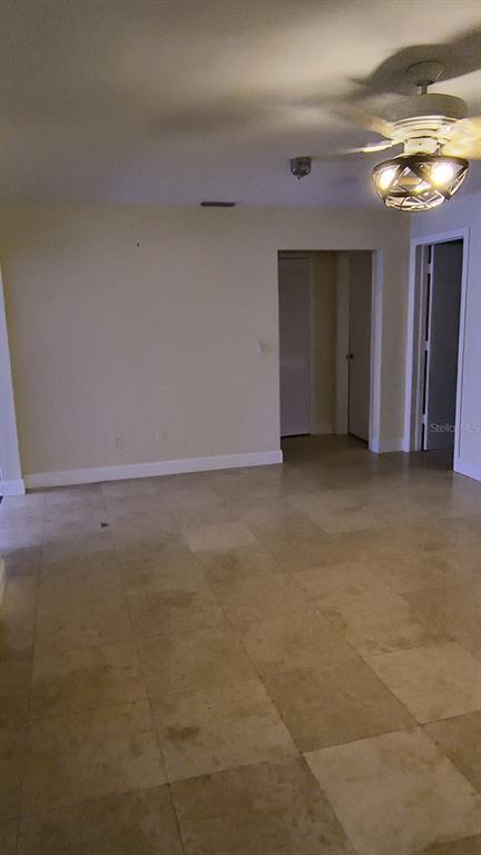Foto del edificio - 4001 Harbor Hills Dr