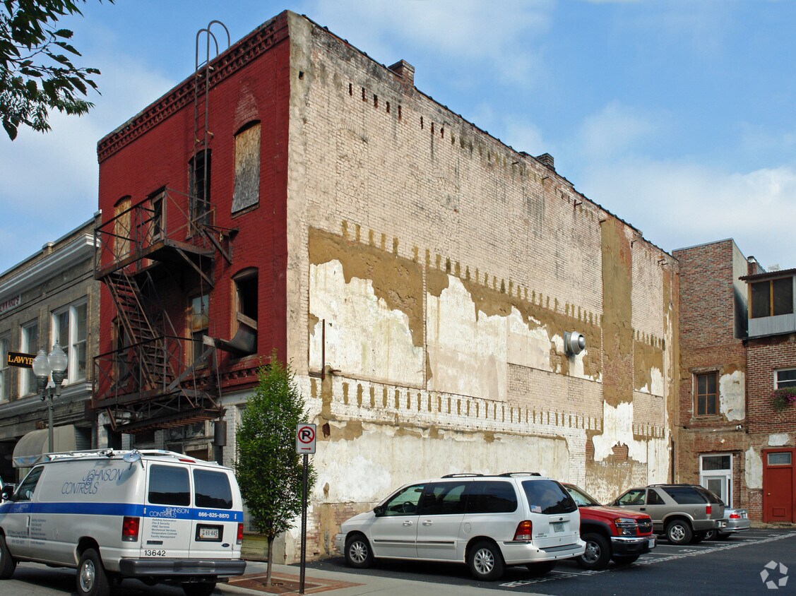 Primary Photo - The Raleigh Building