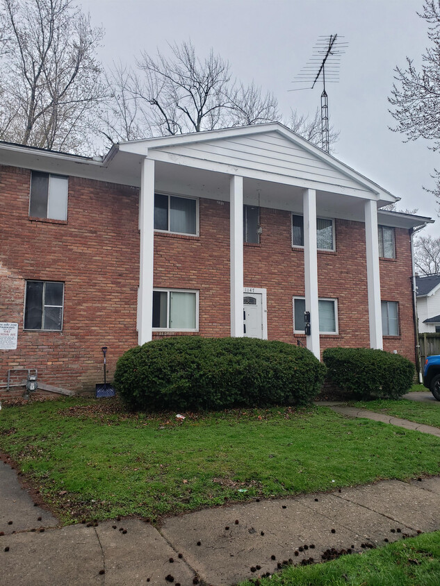 Primary Photo - 1147 Berdan Ave