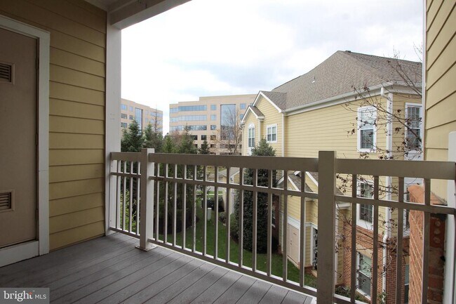 Foto del edificio - 12905 Alton Square