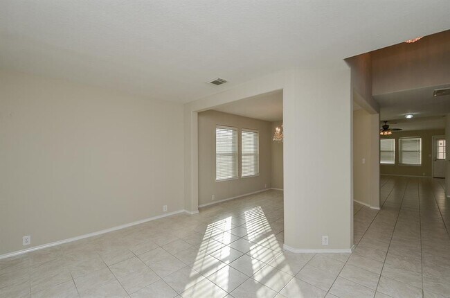 Foto del edificio - 10302 Deer Lodge Ct