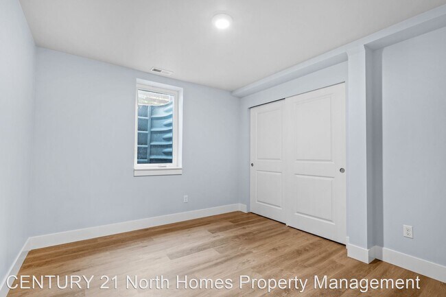 Foto del edificio - 3 br, 1 bath House - 3506 Rockefeller Ave
