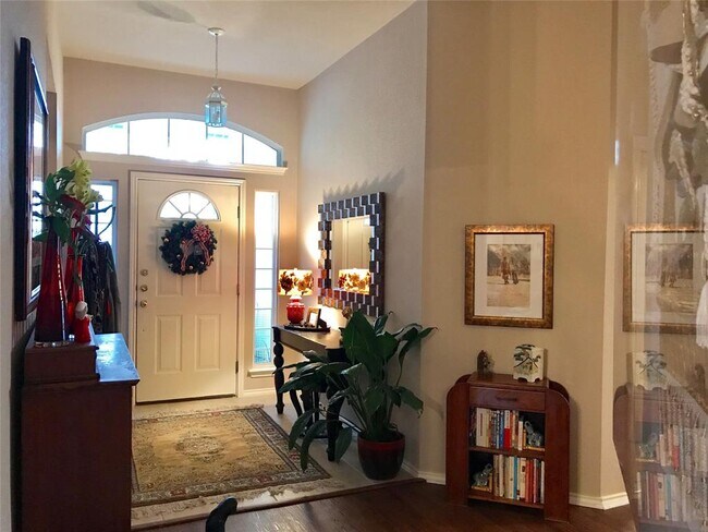 Foto del edificio - 10237 Beard Ave