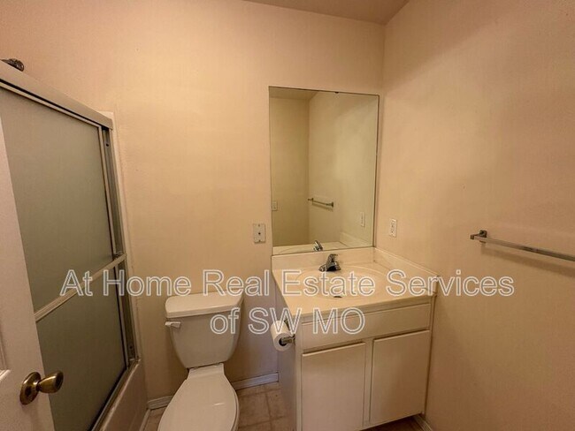 Foto del edificio - 1820 W Walnut Lawn St