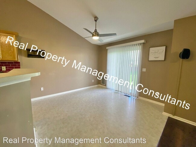 Building Photo - 3 br, 3 bath House - 907 Midjay Dr