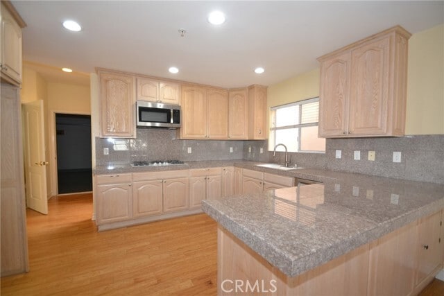 Foto del edificio - 2203 Harriman Ln