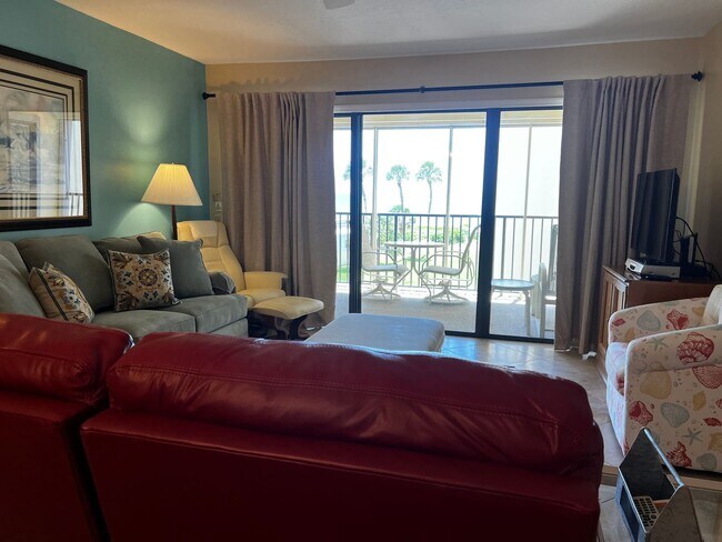 Foto del edificio - 700 Golden Beach Blvd