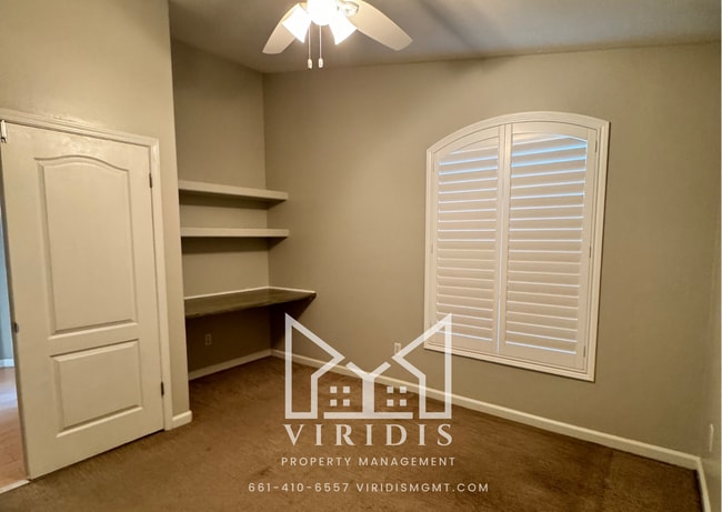 Building Photo - 10104 Bay Colony Dr