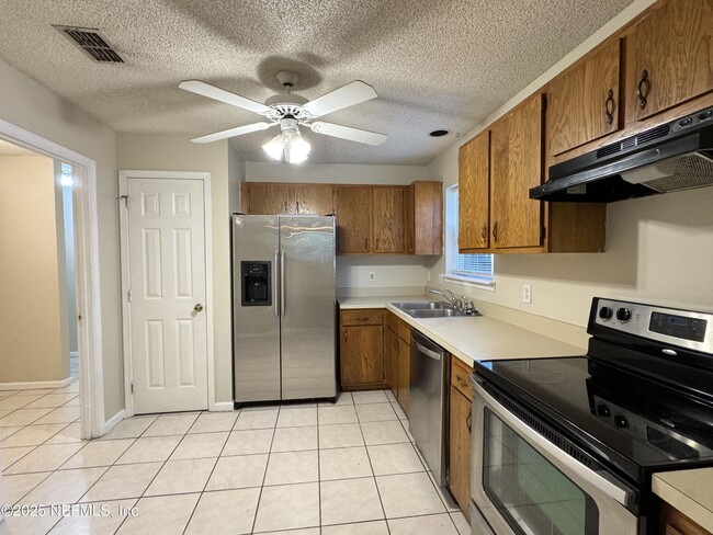 Building Photo - 8031 Cumberland Gap Trail