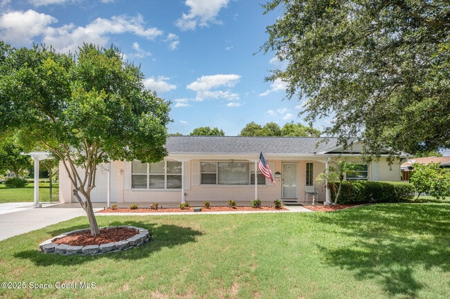 Building Photo - 758 Banyan Dr