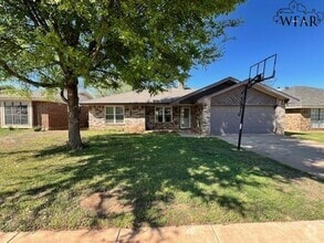 Building Photo - 4800 Matterhorn Dr
