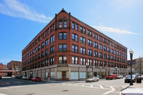 Building Photo - Pevear Building