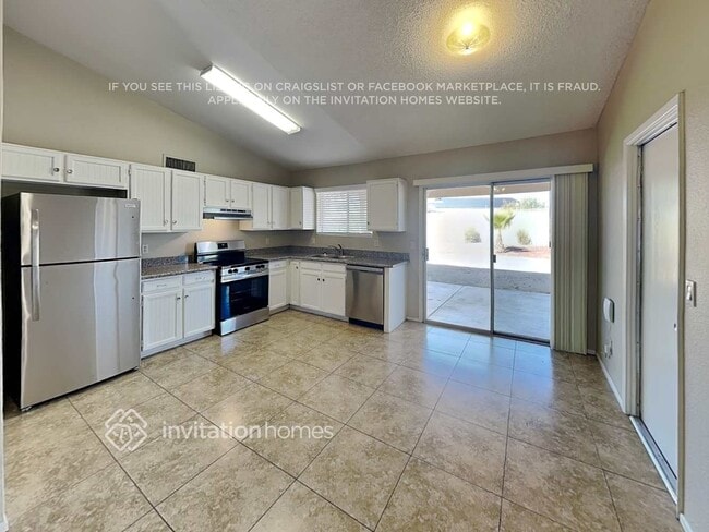 Foto del edificio - 6526 E Jensen St