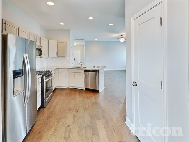 Foto del edificio - 311 Cloverbrook Way