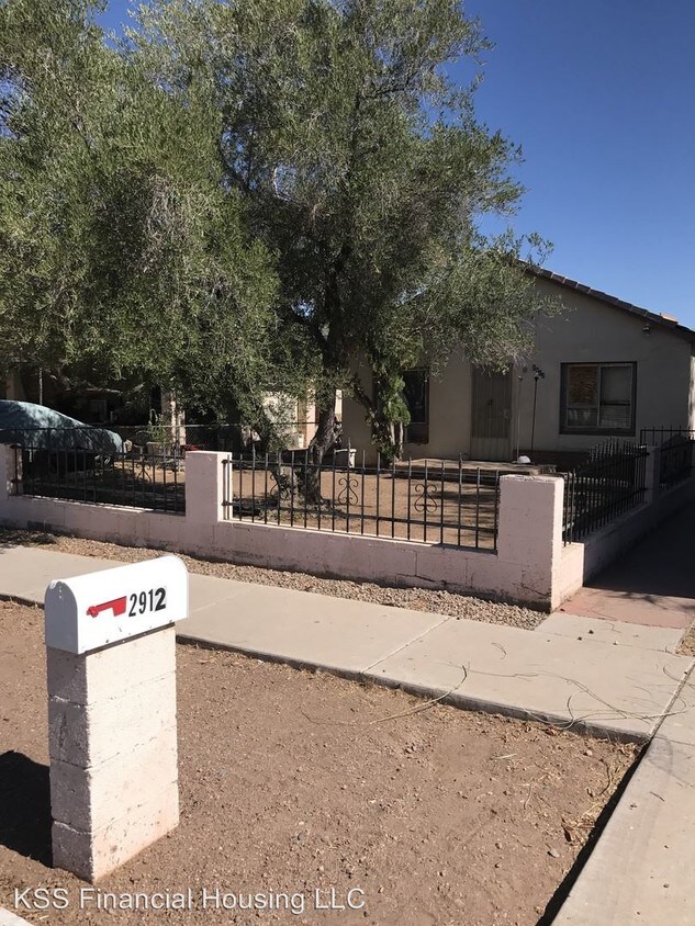 Foto principal - 2912 E Monroe St