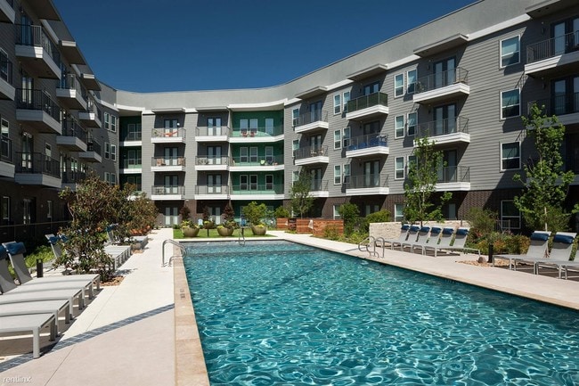 Foto del edificio - 1 br, 1 bath Apartment - 4718 Hallmark Dr 319