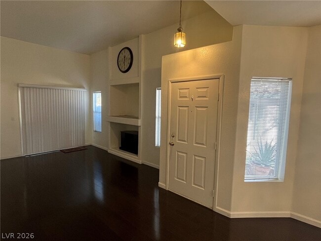 Foto del edificio - 8128 Broken Spur Ln