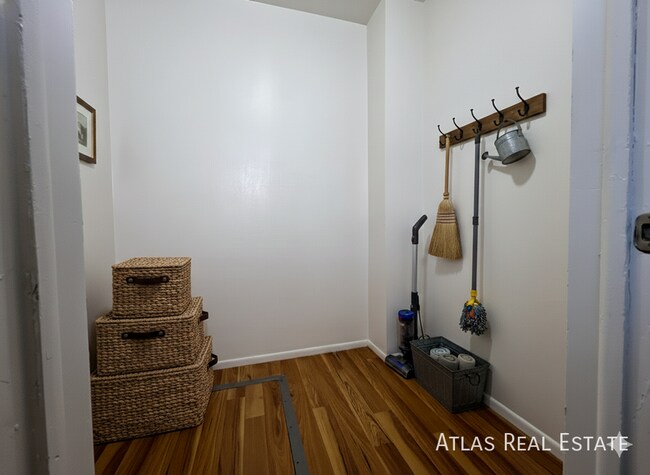 Photo - 4340 Ericson Dr Apartment