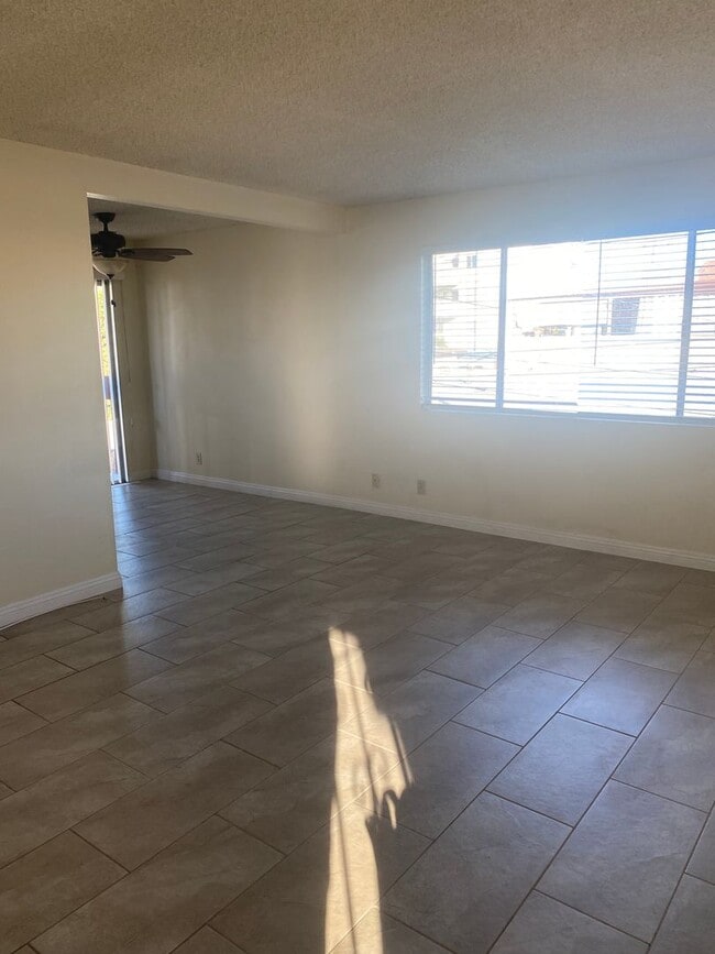 Foto del edificio - 4401