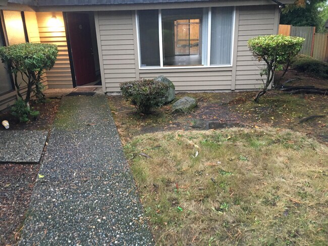 Rambler - 14317 NE 7th Pl