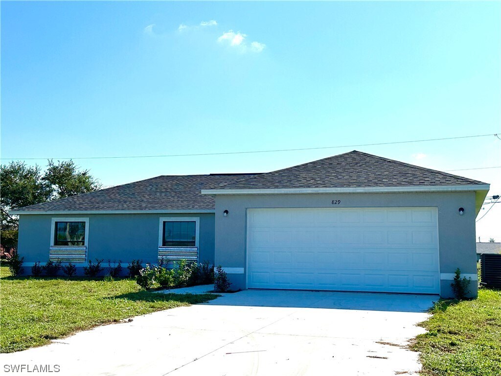 Foto principal - 829 NE 6th Ave