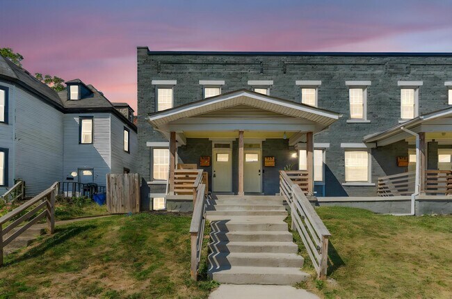 Foto del edificio - 915 Wilson Ave