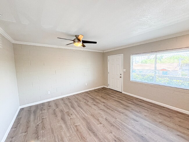 Foto del edificio - 1110 E Highland Ave