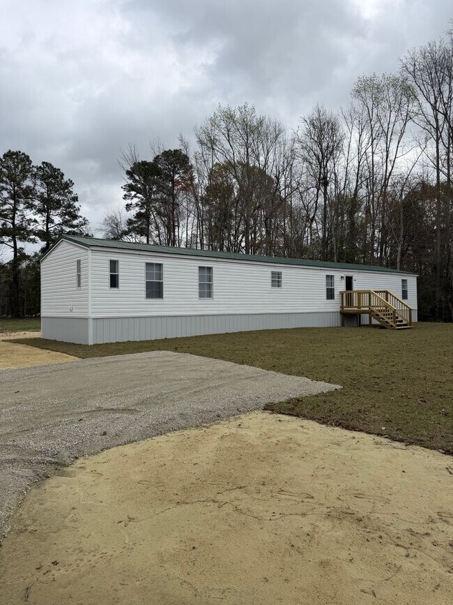 Foto del edificio - 3BR/2BA Fully Remodeled Home – Galivants Ferry